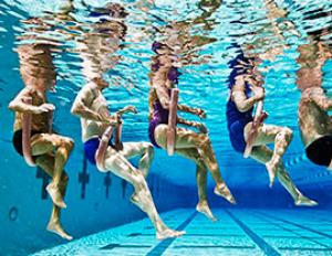 Эффективные упражнения в бассейне для похудения живота, боков, бедер и ягодиц